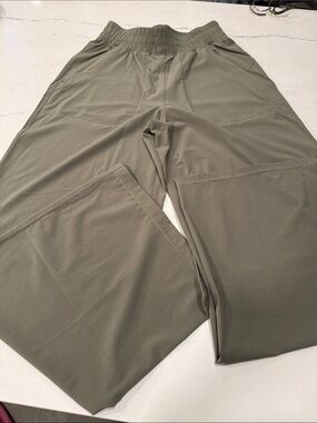 Lululemon Cropped Pants